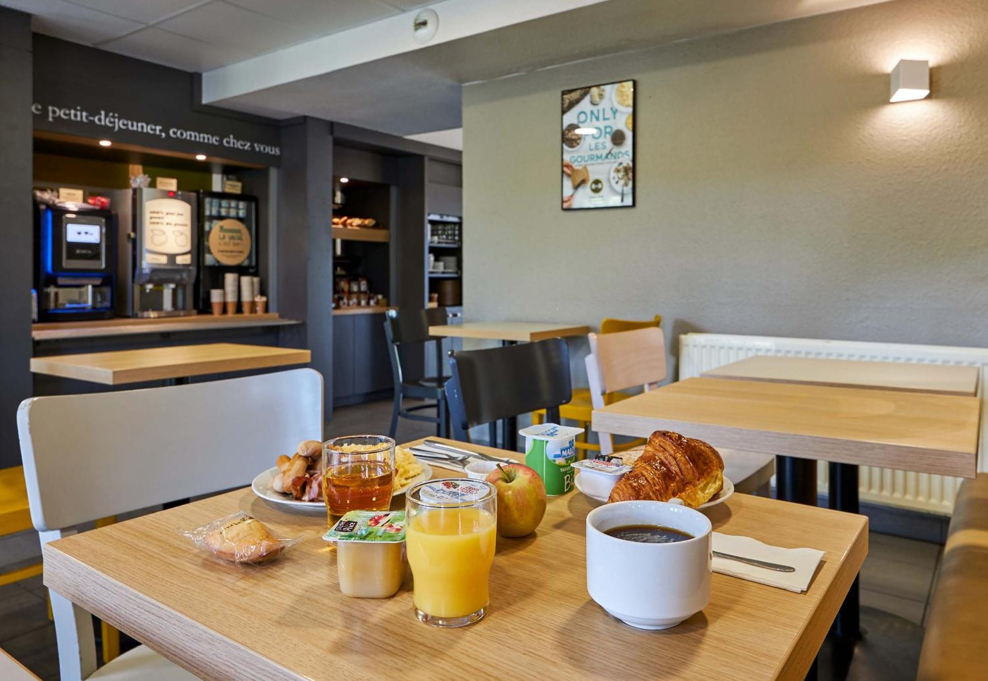 B&B Hotel Cherbourg Екстериор снимка