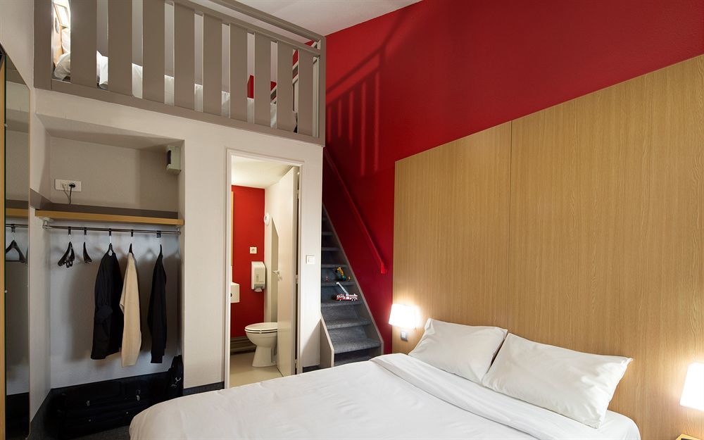 B&B Hotel Cherbourg Екстериор снимка