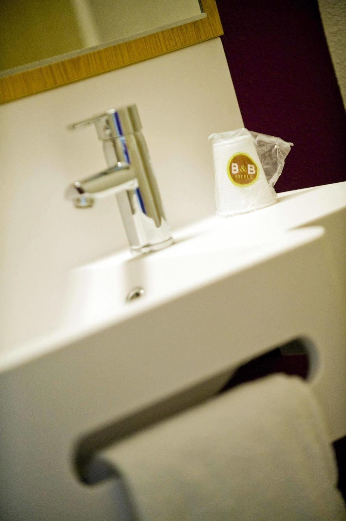 B&B Hotel Cherbourg Екстериор снимка